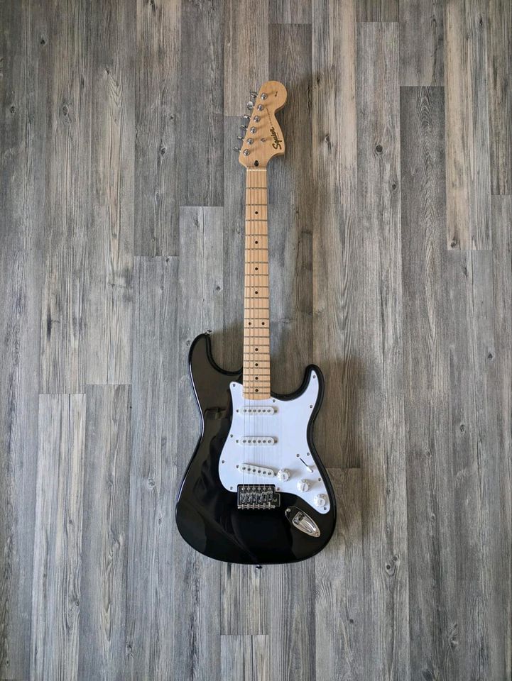 Squier by Fender Affinity Series Stratocaster MN BLK (2022) in Herne