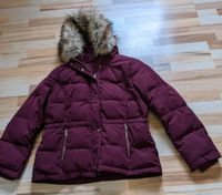 Vila Damen Winterjacke mit Kapuze Bordeaux Größe 38 neuwertig Nordrhein-Westfalen - Sassenberg Vorschau