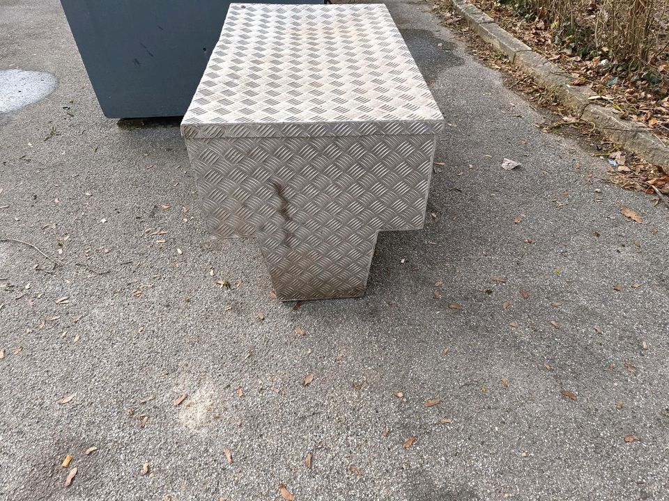 Alu Transportbox Pritschenbox 101x61x61cm in Hunderdorf