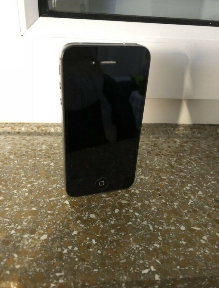 Apple iPhone 4s 8GB TOP ZUSTAND in Fulda