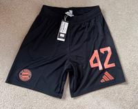 FC Bayern - Herren Short Away 24-25  Gr. M - Nr. 42 neu Saarland - St. Ingbert Vorschau
