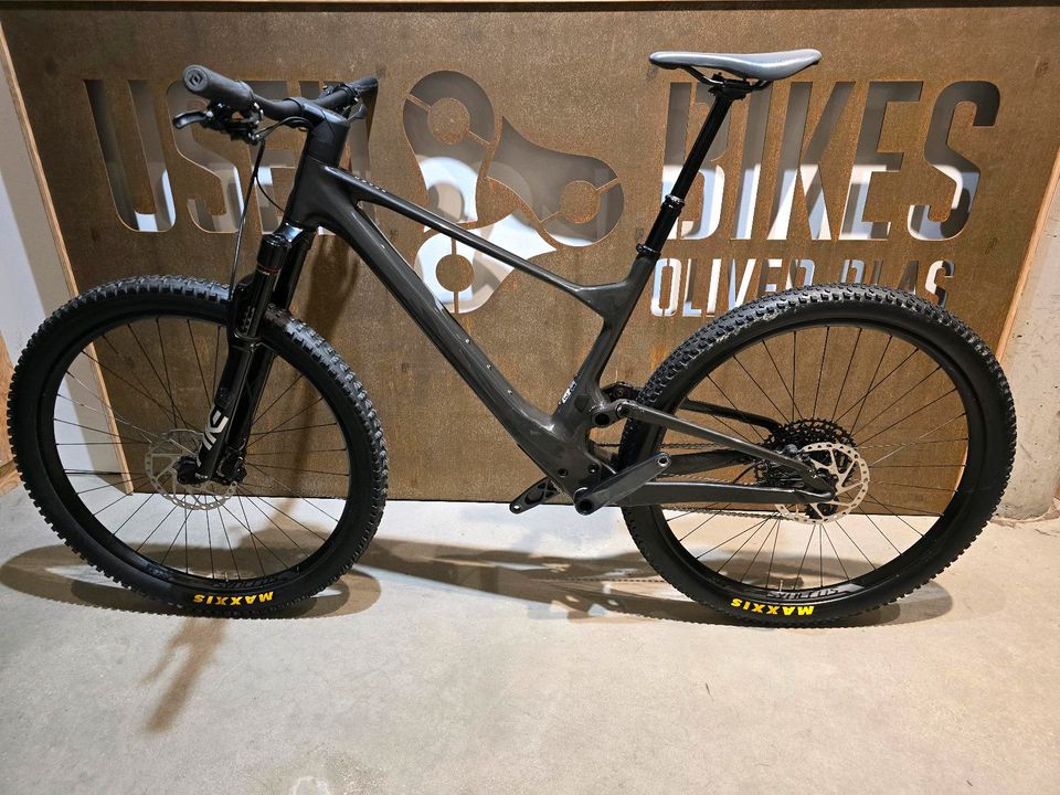 SCOTT SPARK 940 CARBON / MOUNTAINBIKE FULLY / L in Raubling