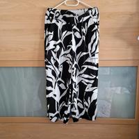 S Oliver Sommerhose/Culotte weiß/schwarz Gr. 40 neu Hessen - Taunusstein Vorschau