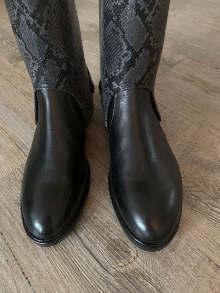 Marc Cain Stiefel Stiefeletten Gr. 38 Neu in Hamburg