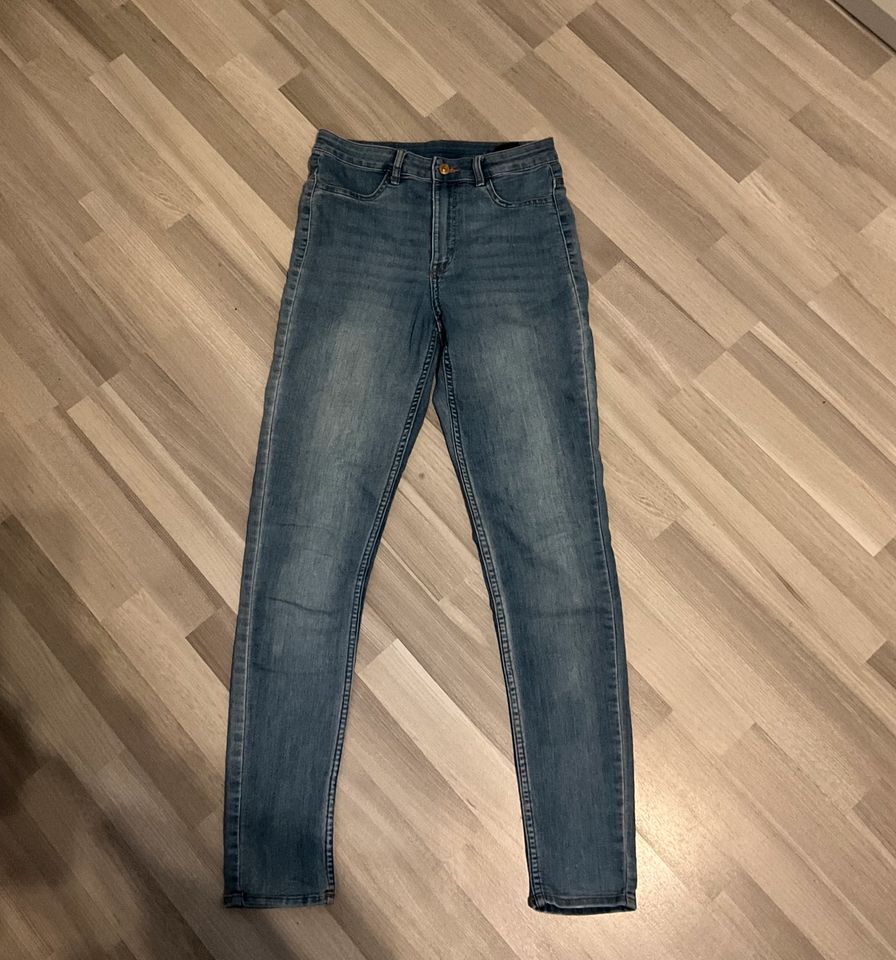 H&m skinny jeans (stretch) Damen M in Dresden