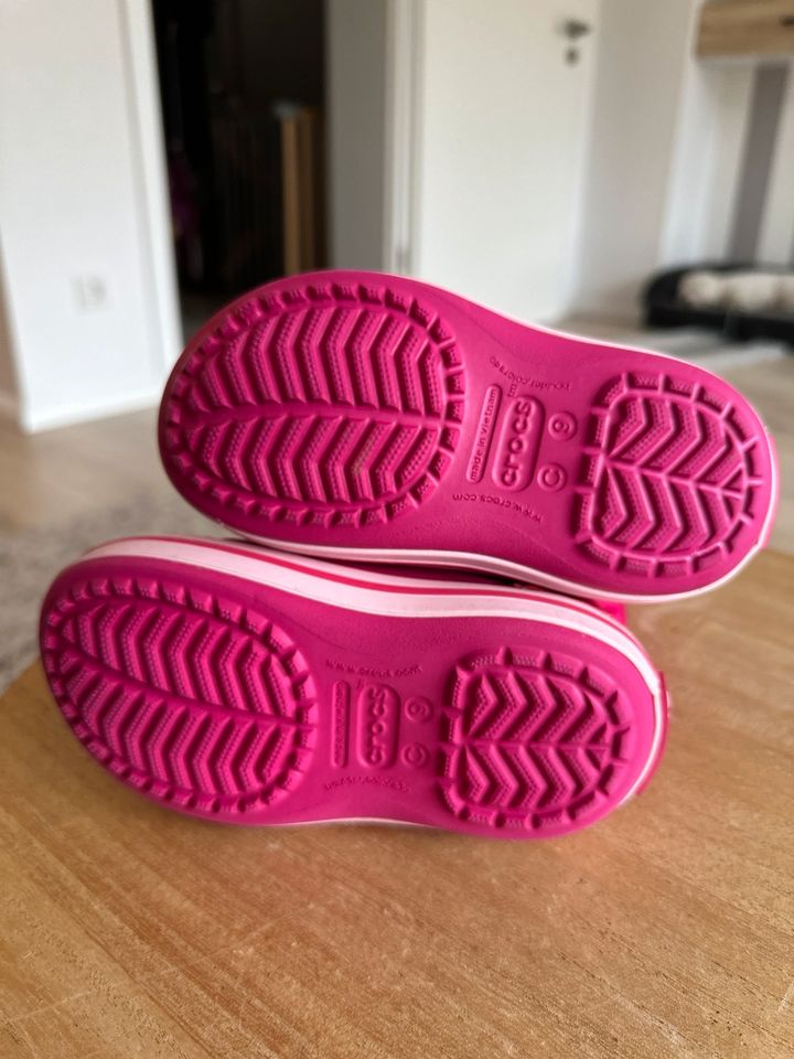 Crocs Gummistiefel gefüttert NEU, Gr. c9, 25-26 in Salzkotten