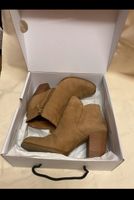 Aldo Stiefelette 40 beige Wildleder camel Boots Stiefel Hessen - Mainhausen Vorschau