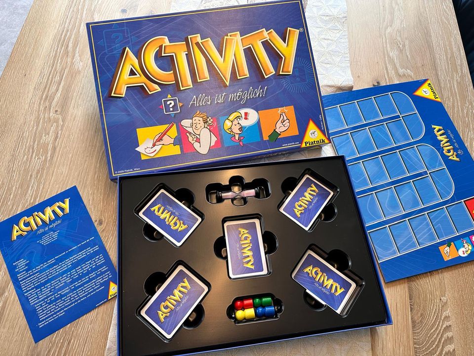 Activity Spiel, neuwertig, Gesellschaftsspiel in Düsseldorf