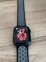 Apple Watch Series 6 (GPS, 44 mm) Aluminiumgehäuse Space Grau Nordrhein-Westfalen - Erftstadt Vorschau