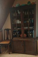 Schöner brauner Küchenschrank aus Holz mit Glasvitrine Dresden - Pieschen Vorschau