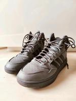 Adidas Sneaker High Top Größe 42, leicht gefüttert Brandenburg - Teltow Vorschau