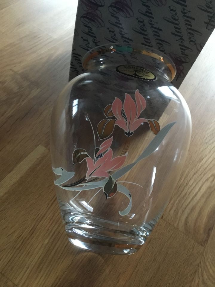 Vase aus Glas Handmade Bohemia Crystalex Blume Glasvase in Hünfeld