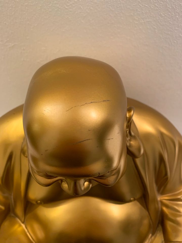 Buddhafigur goldfarben in Dillingen (Donau)