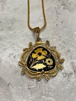 Kette mit Anhänger Blumen Schwarz Gold Vintage Retro Brandenburg - Werder (Havel) Vorschau