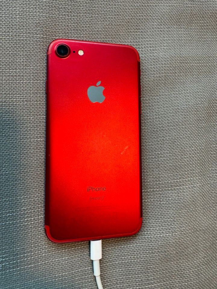 iPhone 7 - Specialedition RED in Kelkheim