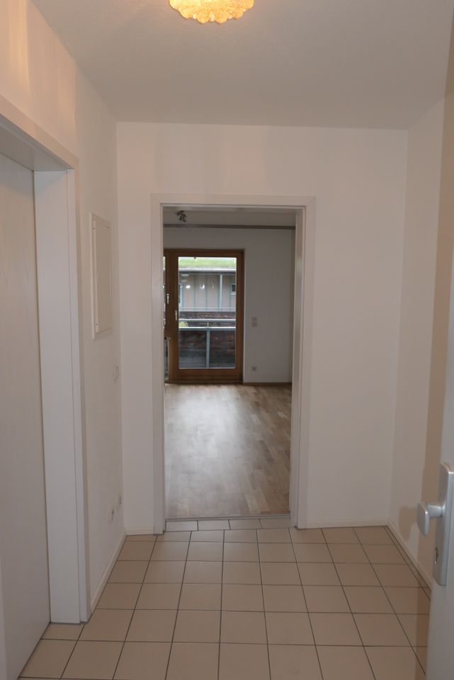 Frisch saniertes 1-Zimmer-Appartement mit Südbalkon und neuer EBK in Miesbach