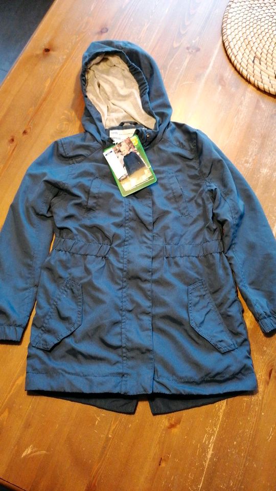 Outdoorjacke / leichte Sommerjacke Gr 116 in Luhden