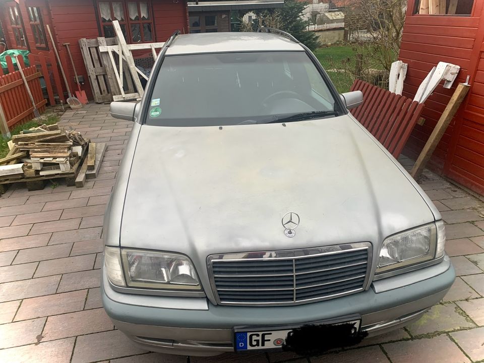 Mercedes C180 T TÜV 10/ 2024 in Rühen