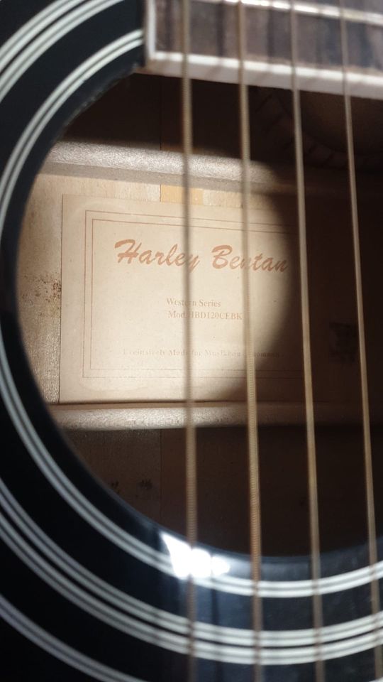 Harley Benton Gitarre in Köln