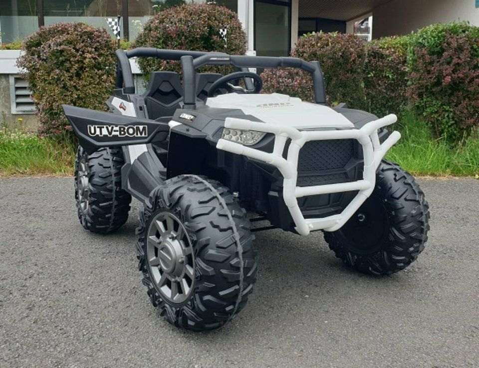 Elektroauto Buggy bis 10km/h Kinderfahrzeug Jeep UTV Doppelsitzer in Glauchau