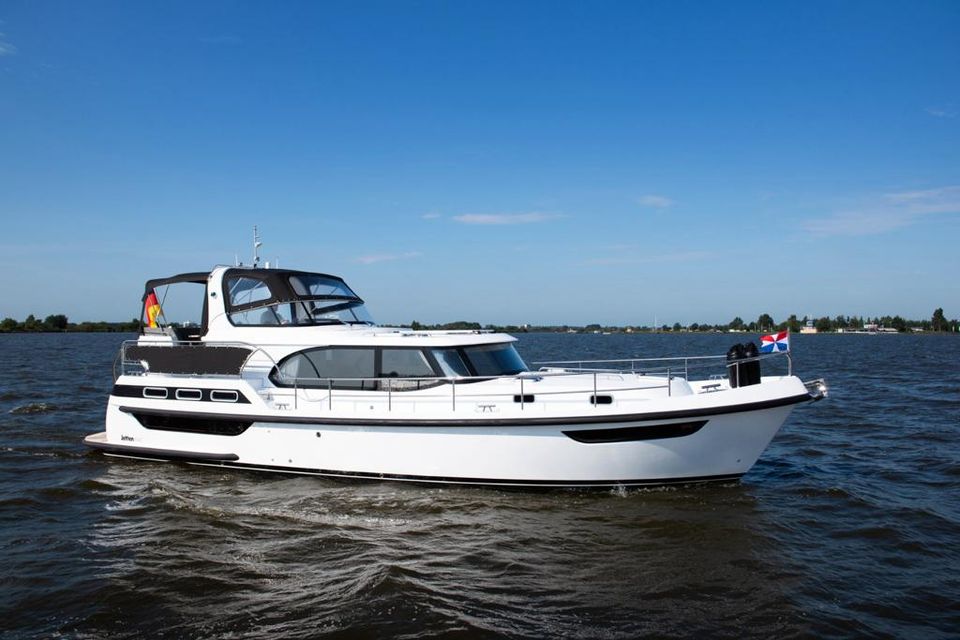 Yacht Schiff Boot Luxusyacht Jetten 45 AC Cabrio zu verkaufen in Magdeburg
