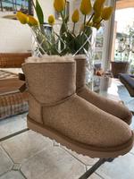 Ugg Stiefel GOLD Niedersachsen - Sarstedt Vorschau