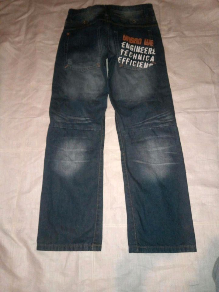 Jeans Hosen Größe 140 in Weitersborn