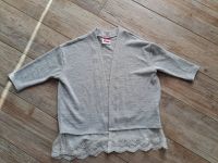 NEU Strickjacke grau mit Tüll Gr. 134/140 Kreis Pinneberg - Rellingen Vorschau