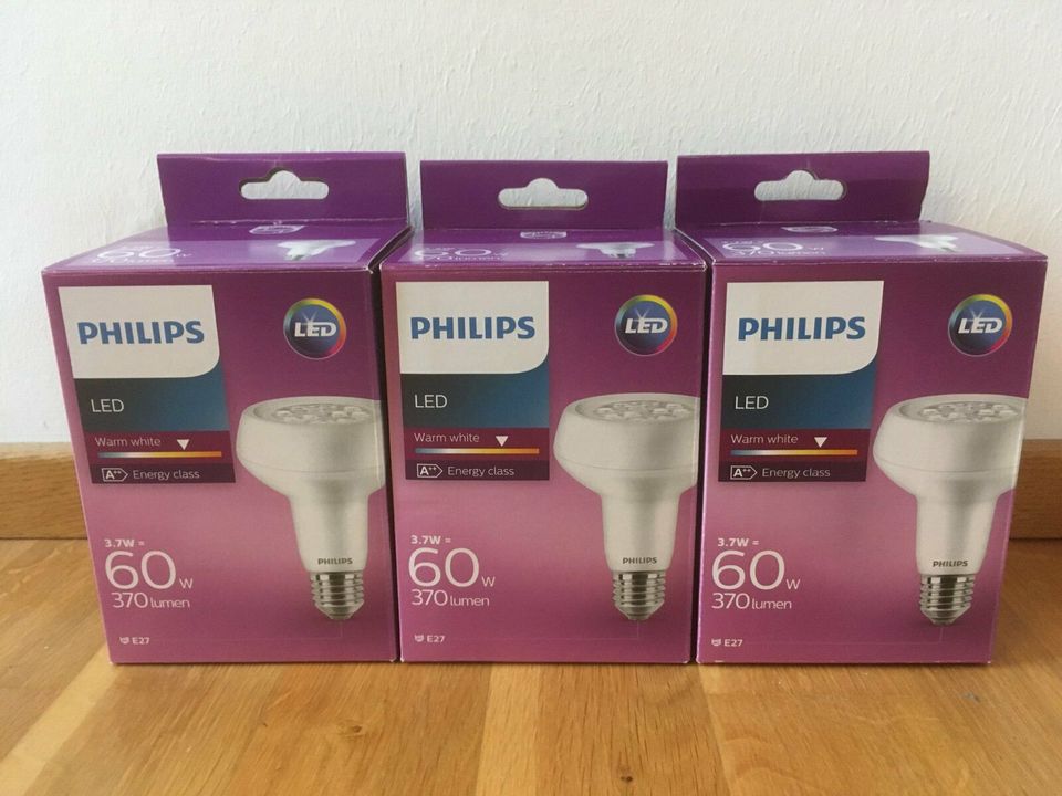 3 Stück Philips LED Lampe ersetzt 60 W, E27, warmweiß (2700K) NEU in Dresden