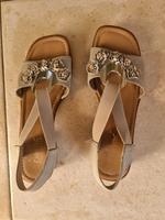 Rieker Sandalen Gr.39 beige Nubukleder NEU Rheinland-Pfalz - Holler Vorschau