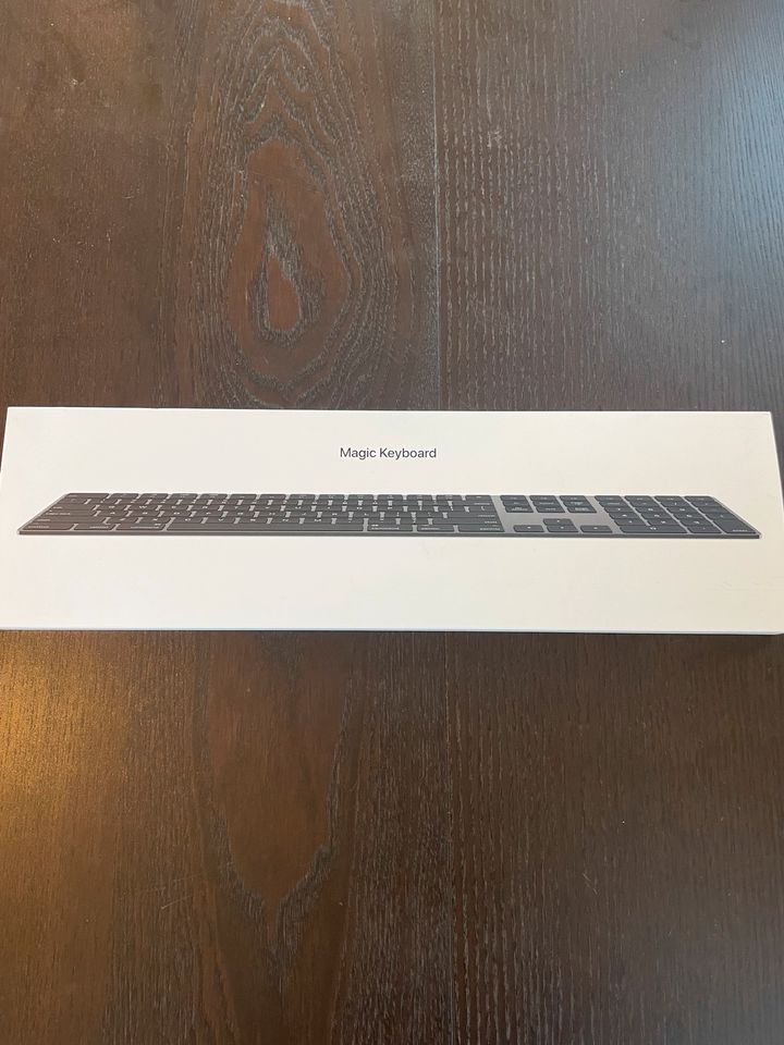 Apple Magic Keyboard mit Ziffernblock in Fürth