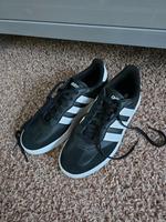 adidas Sneaker Barreda Gr. 42 (eher Gr. 41) Niedersachsen - Hohenhameln Vorschau