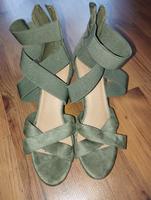 Keilabsatz Schuhe Gr. 39 NEU Sachsen - Weißenborn Erzgebirge Vorschau
