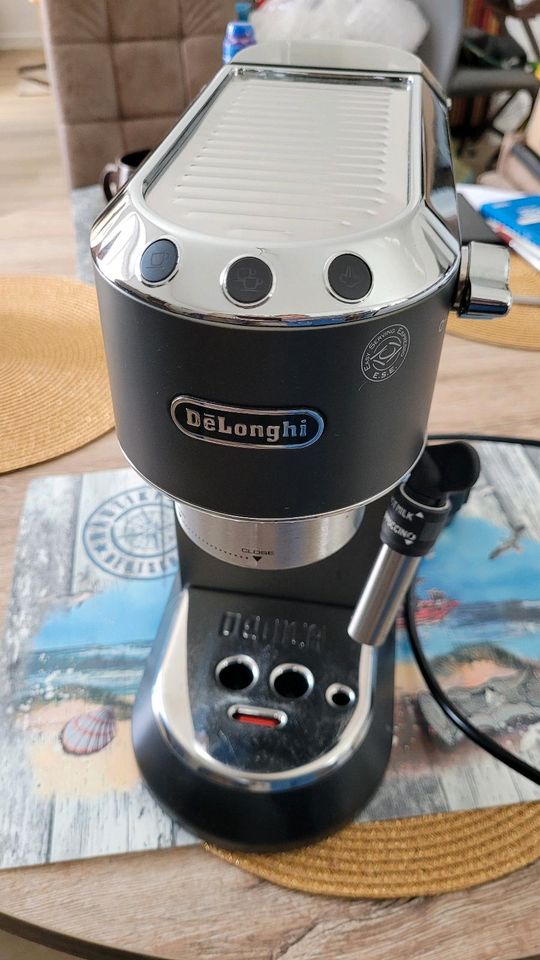 DeLonghi Espresso Maschine in Bielefeld