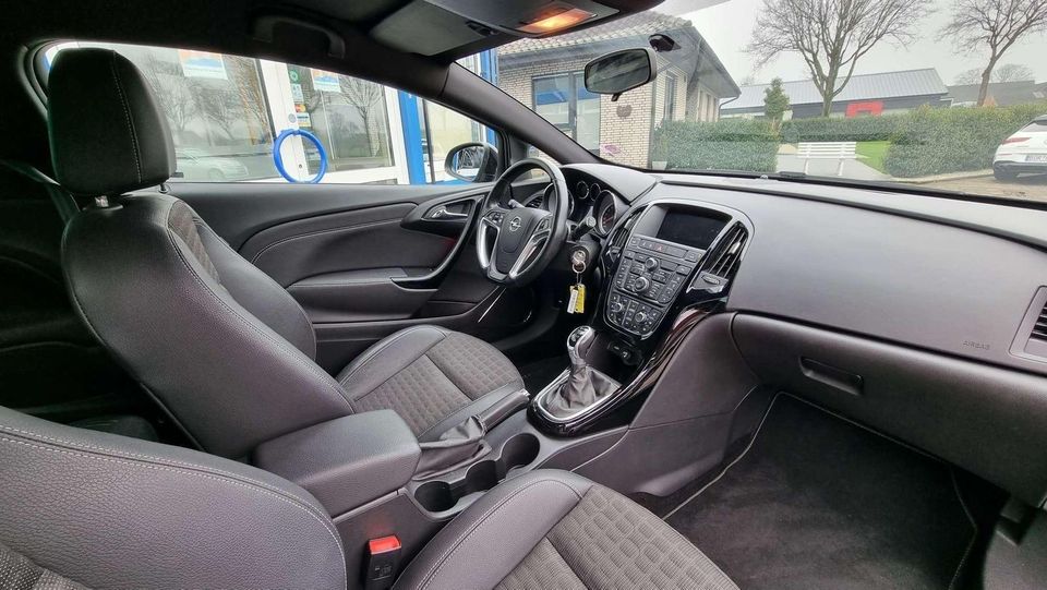 Opel Astra Astra 1.6 GTC OPC-Line-Paket NAVI in Raesfeld