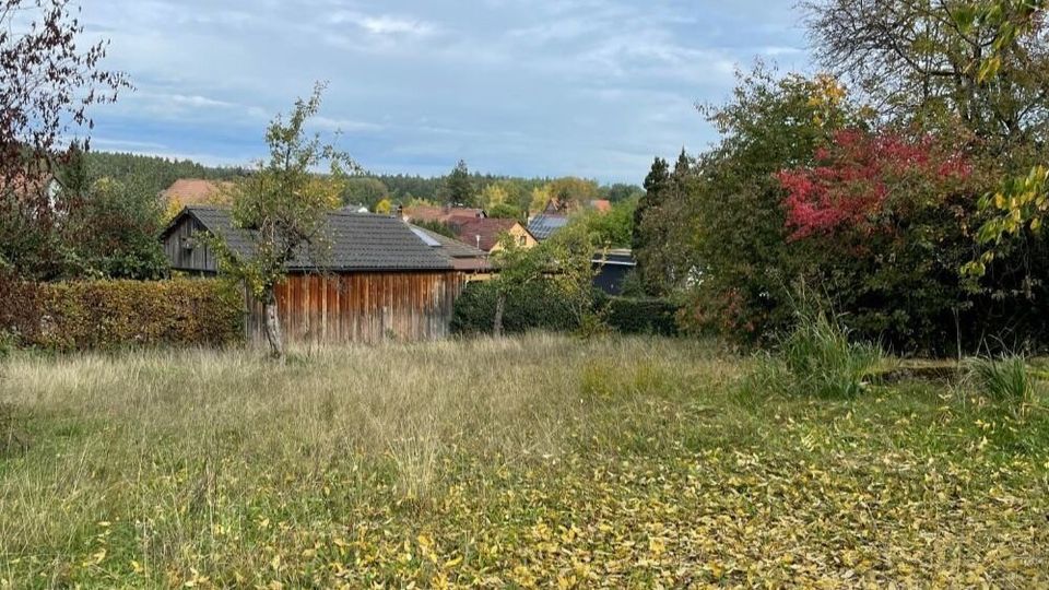 groß Baugrundstück für großes Haus ab 200qm 15 min südlich von Nürnberg in Pyrbaum