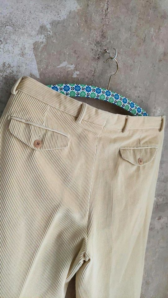 Cordhose Vintage Männer Skater hipster retro 90s cord Boho berlin in Freiburg im Breisgau