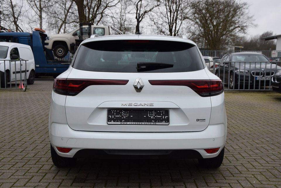 Renault Megane IV Grandtour Zen, Navi, Tempomat in Nortmoor