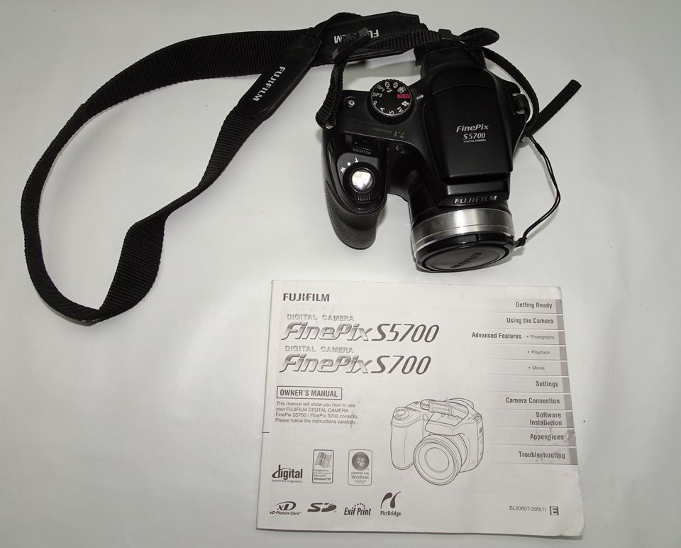 Digitalkamera Fuji Finepix S5700 in Bonn
