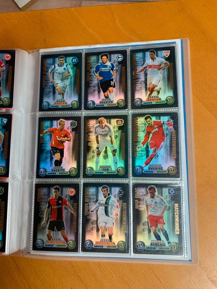 Topps Match Attax 2008/2009 Sammelmappe, Spielfeld, Box 2009/2010 in Guldental