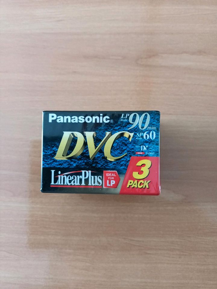Panasonic DVC  Mini Digital Video Cassette 3er Pack in Tiddische