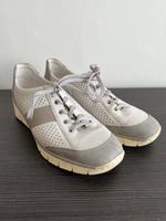 Weiße Sommerschuhe / Halbschuhe von Rieker in Größe 40 Hessen - Alheim Vorschau