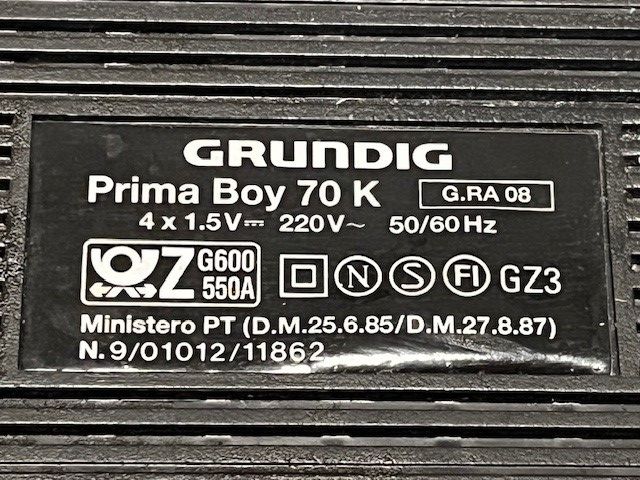 Radio Grundig Prima Boy 70k - Vintage Radio - Tragbar inkl. Kabel in Wolfsburg