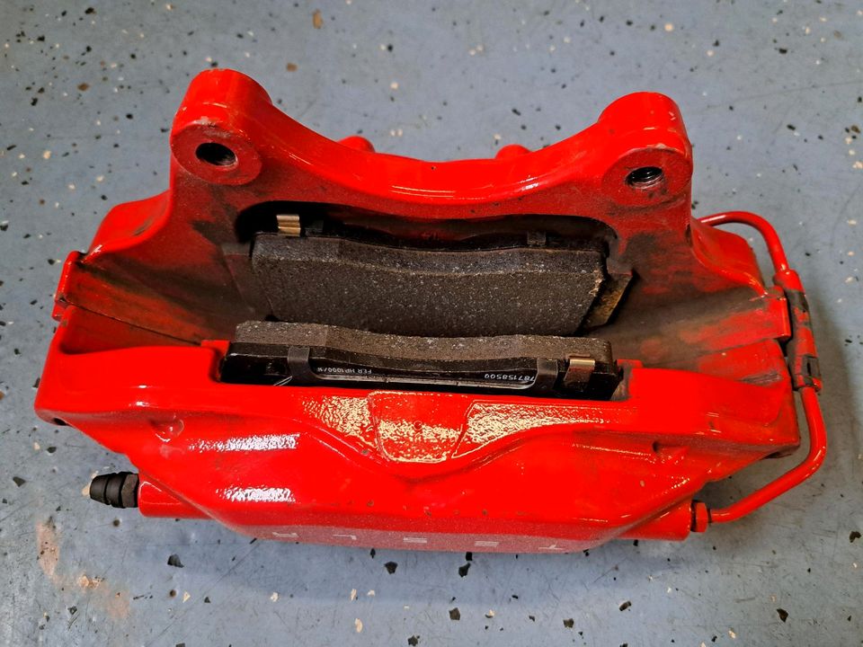 Tesla Brembo bremssattel caliper in Mittenwald