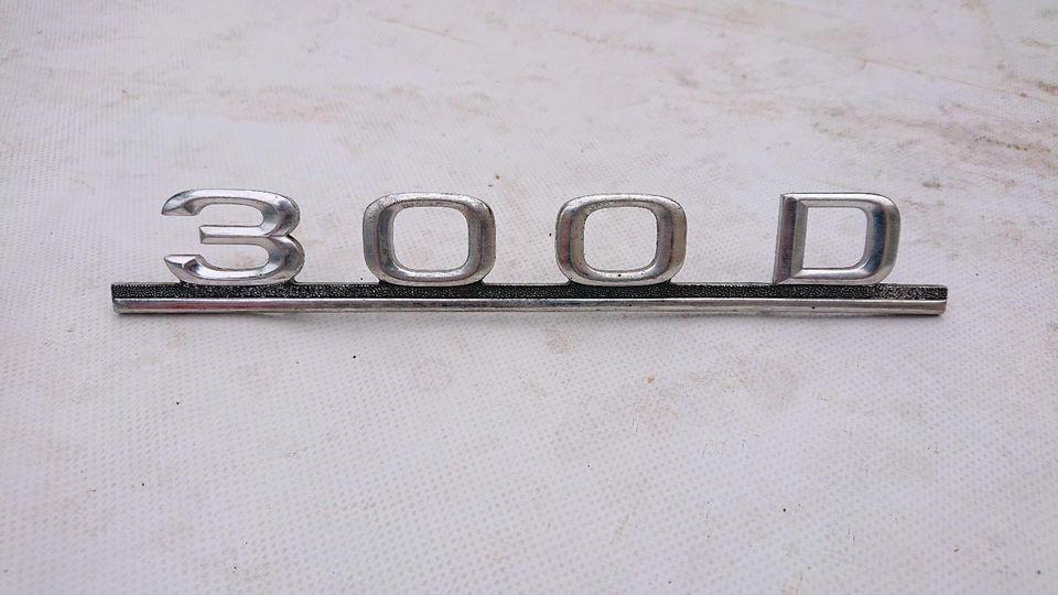 Mercedes 300 D Emblem 1238170915 Emblem in Reutlingen