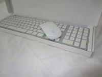 Apple Keyboard Tastatur MB110D/B mit magic Maus OVP Niedersachsen - Bramsche Vorschau