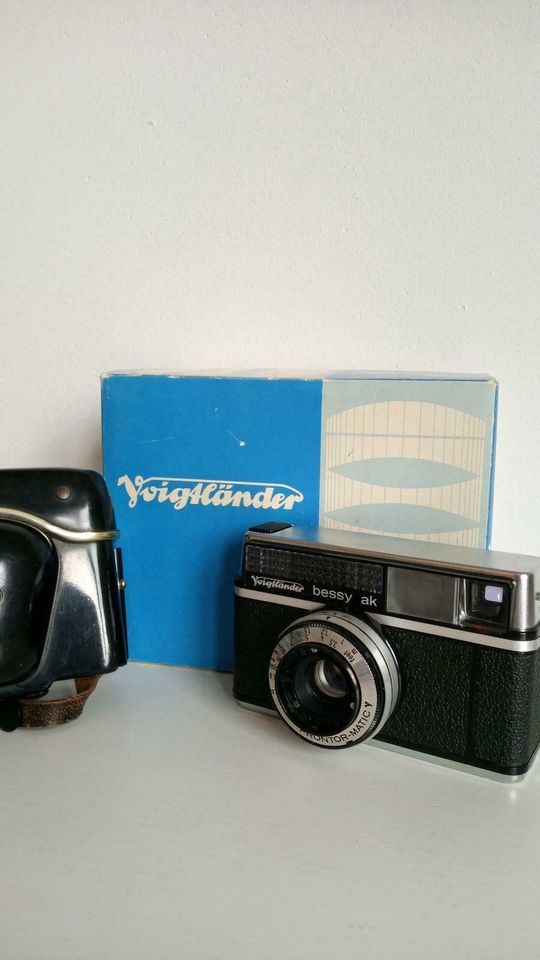 Voigtländer Bessy ak mit Schutzhülle und Originalverpackung in Niederwerrn