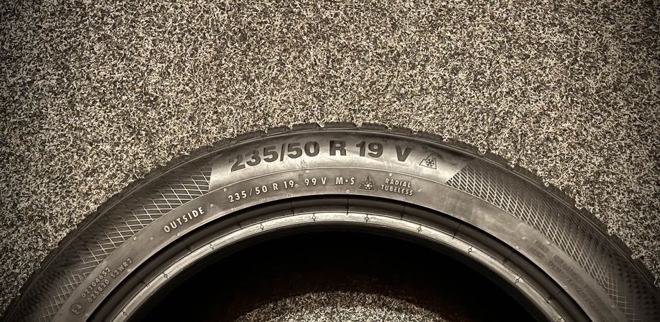 Continental Winter Contact TS850P AO 235/50R19 99V Winterreifen in Haren (Ems)