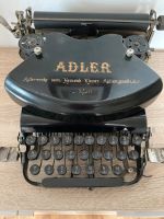 Alte Adler Schreibmaschine mit dazugehörigen Koffer abzugeben! Dresden - Seidnitz/Dobritz Vorschau