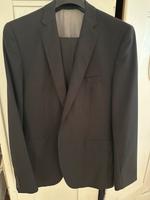 Hugo Boss Herrenanzug 98 schwarz/grau Schurwolle Brandenburg - Kleinmachnow Vorschau